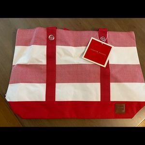 Tommy Hilfiger red and white summer duffel bag